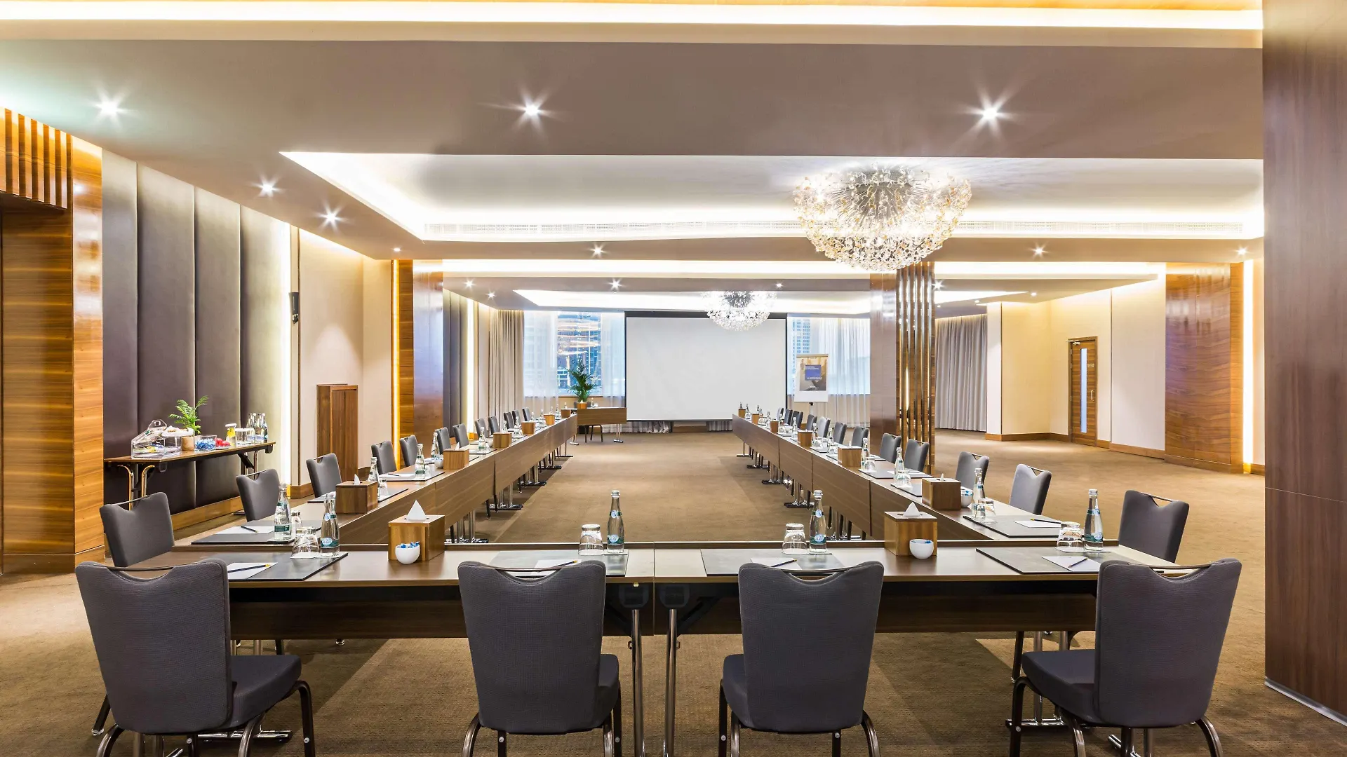 ***** Hotel Radisson Blu Hotel, Dubai Waterfront Vereinigte Arabische Emirate