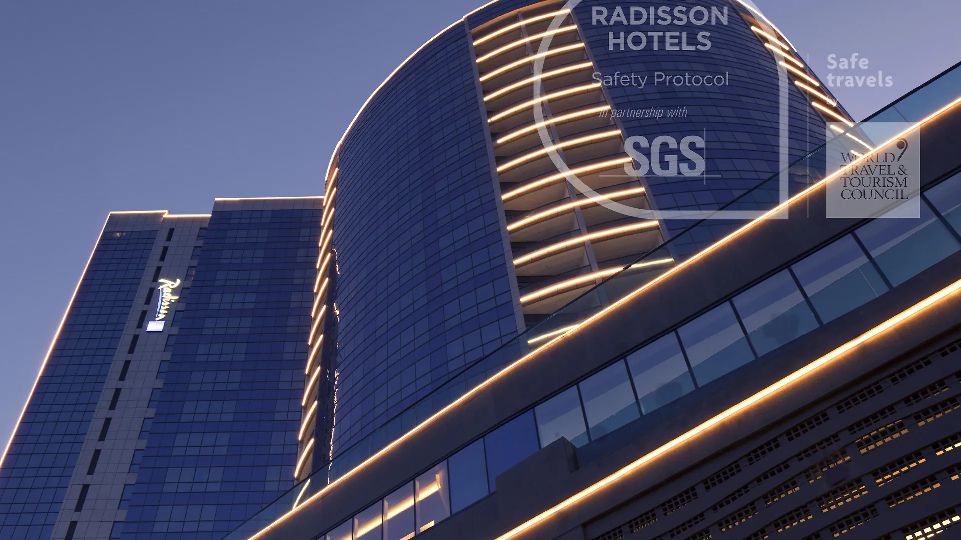 Radisson Blu Hotel, Dubai Waterfront