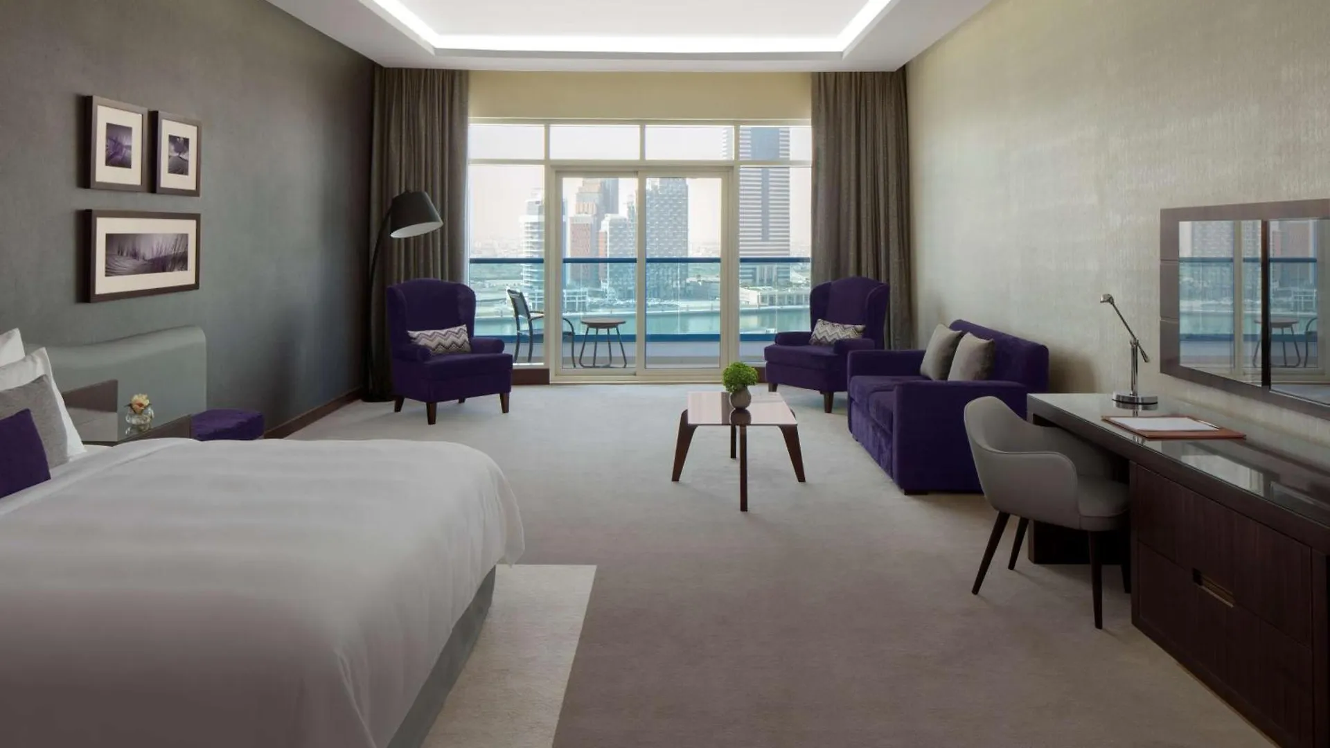 Radisson Blu Hotel, Dubai Waterfront الإمارات العربية المتحدة