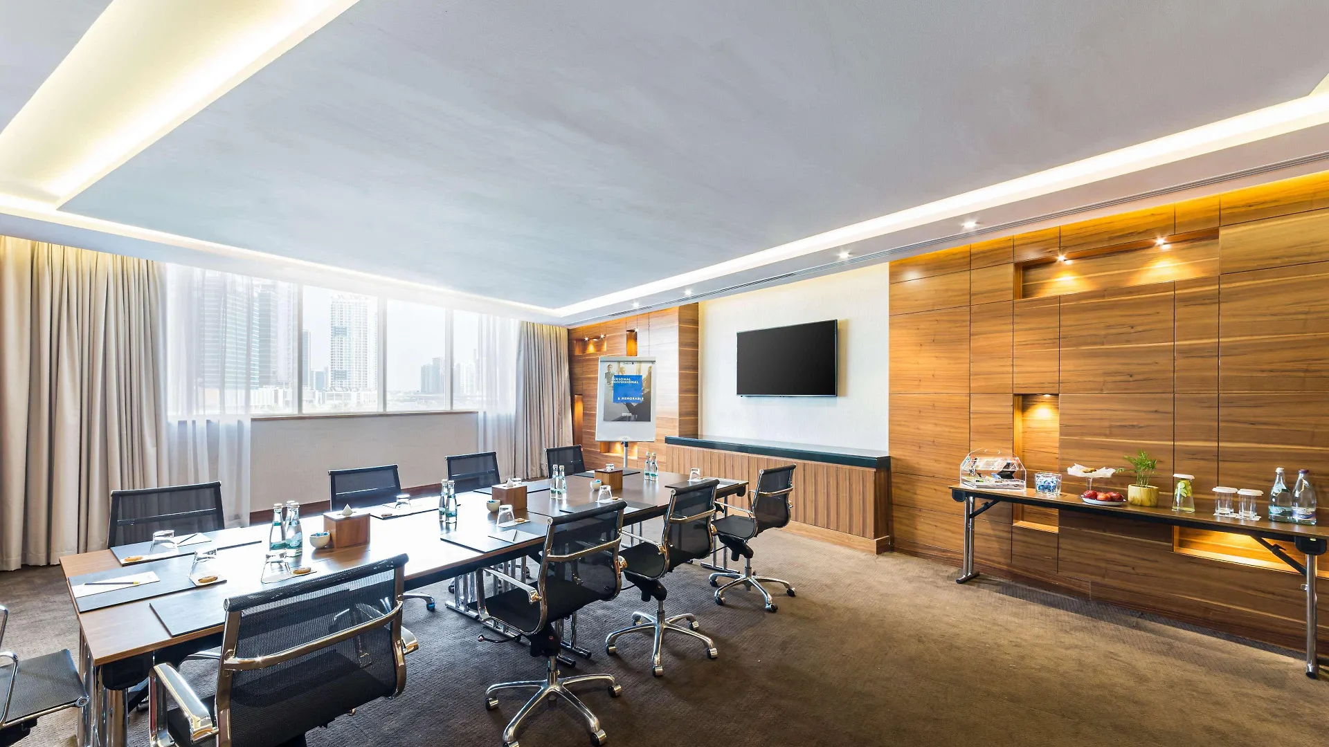 Radisson Blu Hotel, Dubai Waterfront 5*,