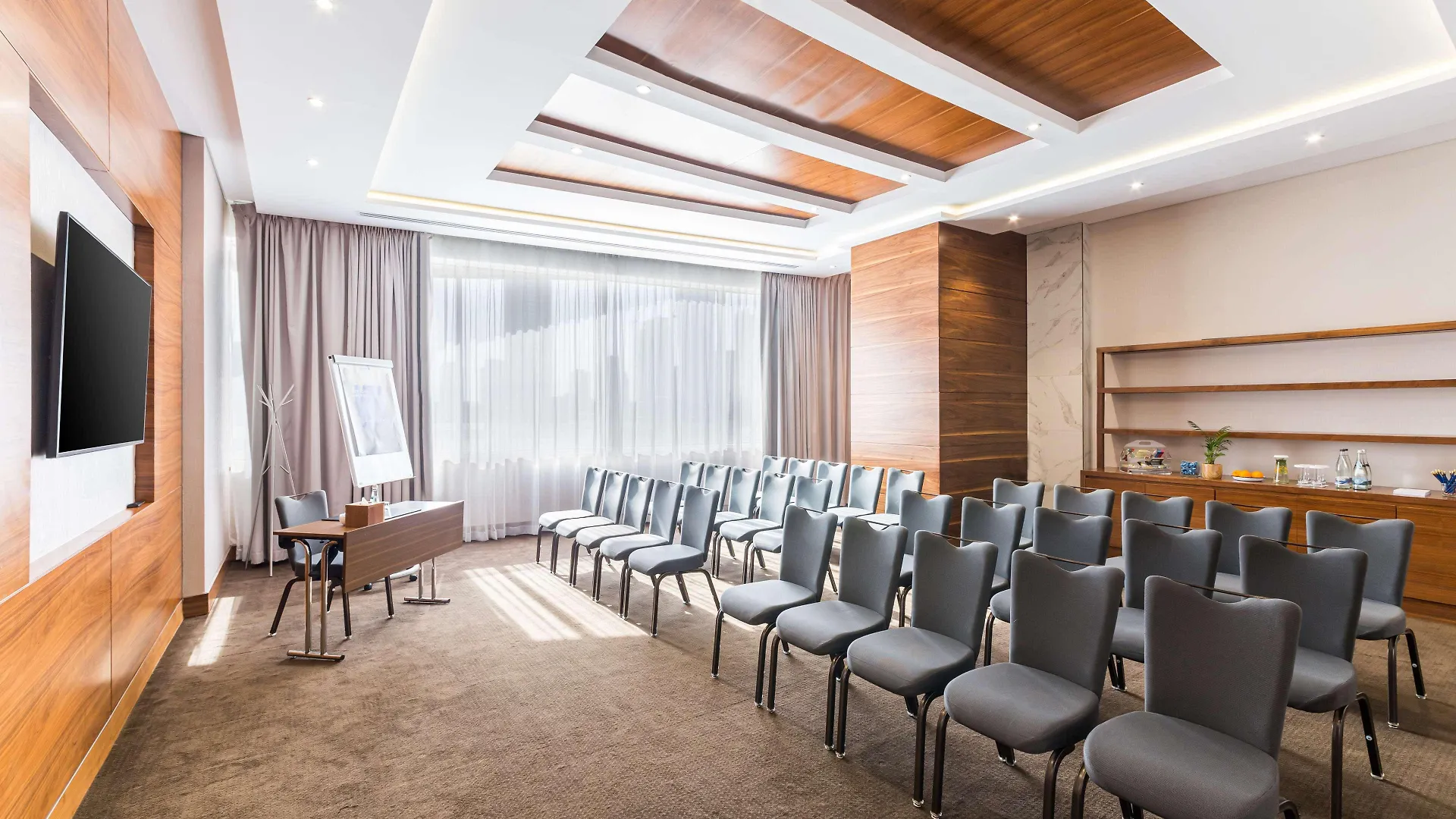 Radisson Blu Hotel, Dubai Waterfront