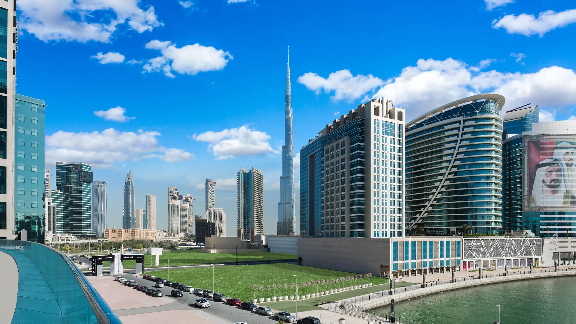 Radisson Blu Hotel, Dubai Waterfront Hotel