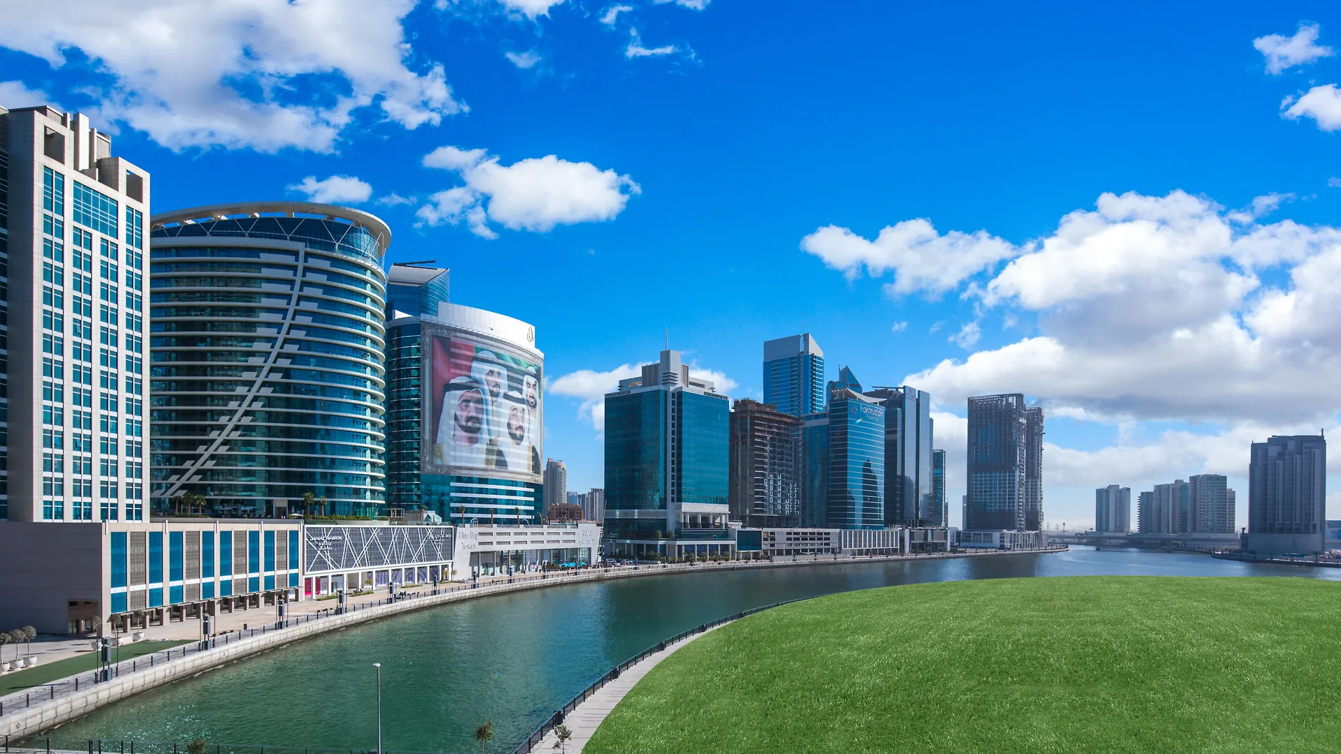 Radisson Blu Hotel, Dubai Waterfront Ξενοδοχείο